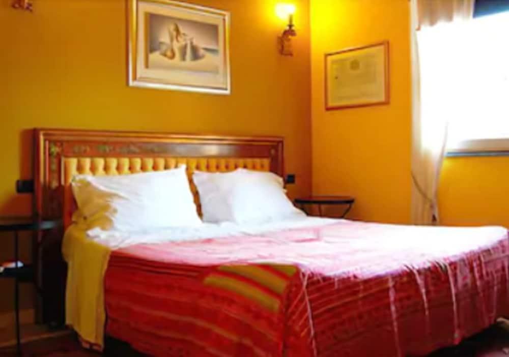 Castello D'Urso Somma B&B Catania Exterior photo